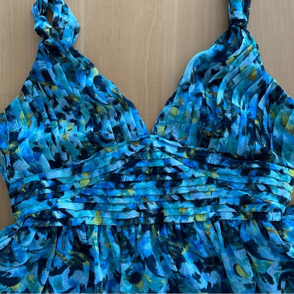 BCBG Max Azria summer print dress. - Picture 4 of 5